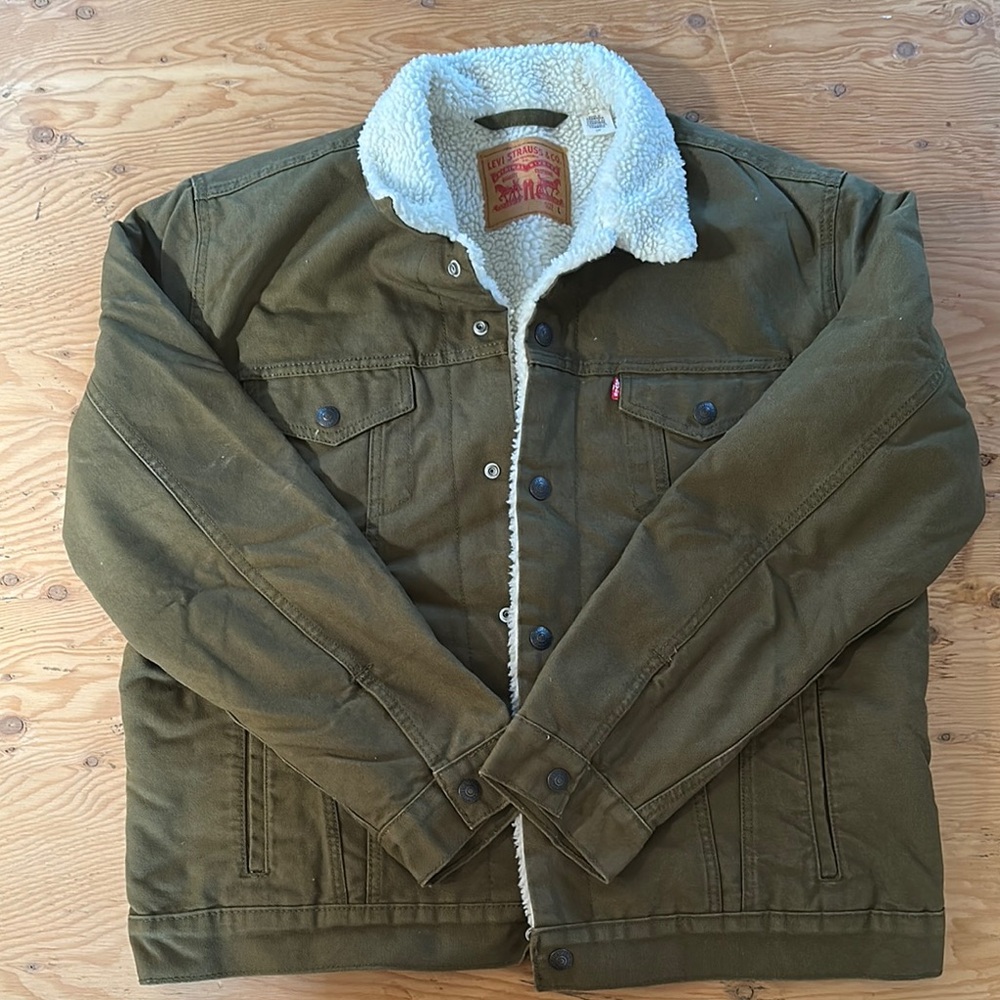 Levi's Green Lightweight Shirt Jacket with Cozy Lining
